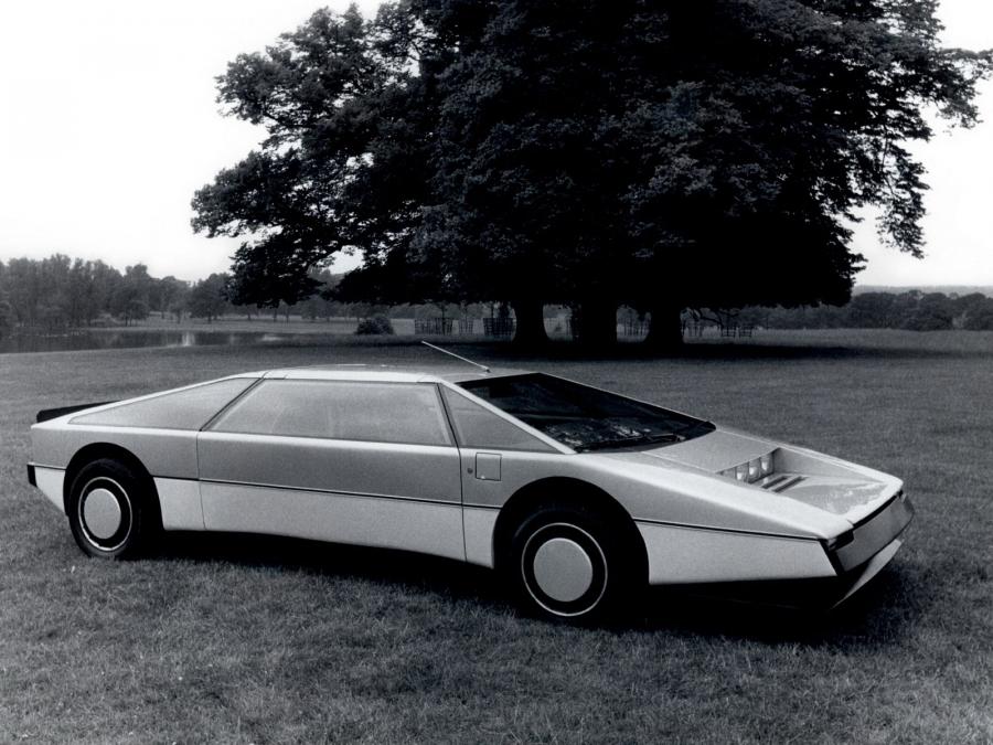  Aston Martin Bulldog Concept 1980 года  (фото 17 из 18)